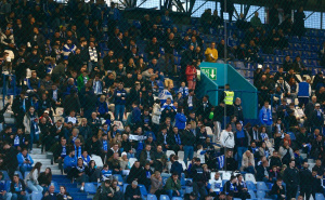 Foto: Dž.K. / Radiosarajevo.ba / Horde su na Grbavici, igrači izašli na teren