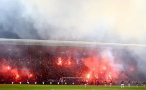 Foto: Dž.K. / Radiosarajevo.ba / Bakljada Manijaka na Grbavici