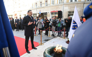 Foto: N. G. / Radiosarajevo.ba / 6. april, polaganje cvijeća kod Vječne vatre