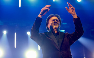 Foto: Dž.K. / Radiosarajevo.ba / Čola počeo posljedni koncert u Zetri, 06. april