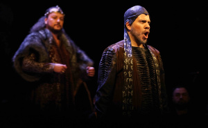 Foto: Velija Hasanbegović i Hamza Duraković / Tvrtko, kralj bosanski u Pozorištu