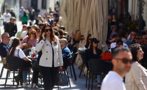 Foto: Dž. K. / Radiosarajevo.ba / Sunce izmamilo građane Sarajeva