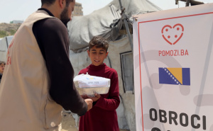 Foto: Pomozi.ba / 600 obroka dnevno za porodice u Gazi
