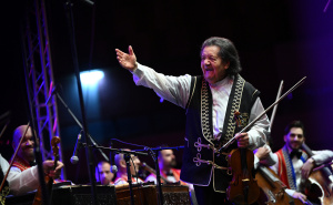 Foto: N. G. / Radiosarajevo.ba / Održan koncert "Sto romskih violina" u Skenderiji