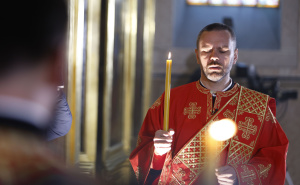 Foto: FENA / Vaskršnja liturgija služena u Sabornoj crkvi u Sarajevu