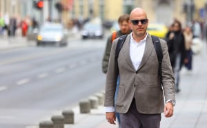 Foto: Dž. K. / Radiosarajevo.ba / Šetnja s kišobranima