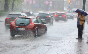 Foto: Dž.K / Pljusak u Sarajevu
