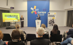 Foto: Europe House / Otvorena izložba i predstavljeni rezultati kampanje  'Koraci promjene - putevima koji oblikuju sigurnost'