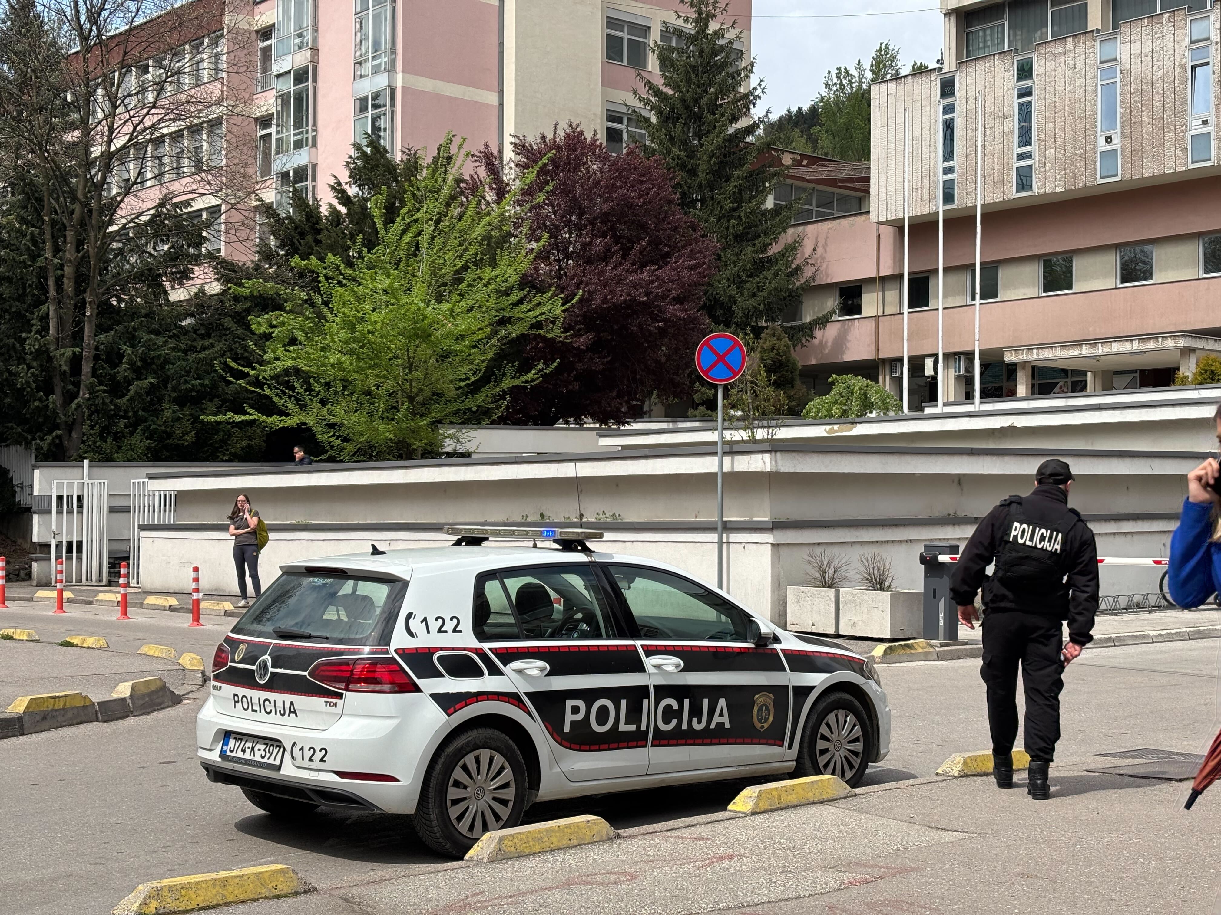 Dojava o bombi u Općoj bolnici