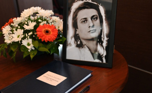 Foto: Grad Bihać/Facebook / Komemrativna sjednica za Nihada Jusufhodžića