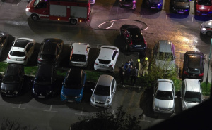 FOTO: Radiosarajevo.ba / Požar na automobilu u Sarajevu