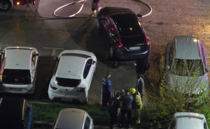 FOTO: Radiosarajevo.ba / Požar na automobilu u Sarajevu