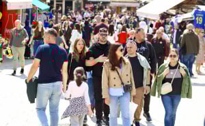 Foto: Dž.K. / Radiosarajevo.ba / Gužva na Baščaršiji