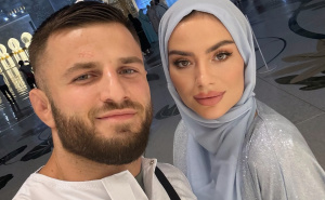 Foto: Privatni album / Erko Jun sa suprugom