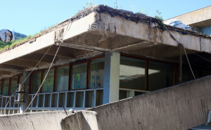 Foto: Dž. K. / Radiosarajevo.ba / Skenderija, urušio se dio krova