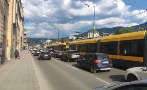 Foto: Radiosarajevo / Šlepanje tramvaja