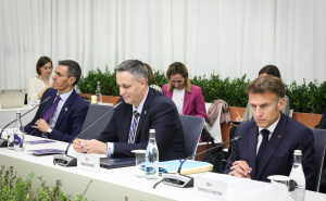 Foto: Kabinet Denisa Bećirovića / Denis Bećirović na samitu Europske političke zajednice