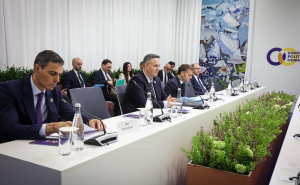 Foto: Kabinet Denisa Bećirovića / Denis Bećirović na samitu Europske političke zajednice