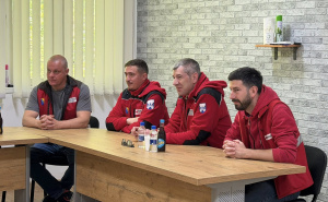 Foto: Ministarstvo za ljudska prava i izbjeglice BiH / Sevlid Hurtić posjetio Privremeni prihvatni centar Blažuj