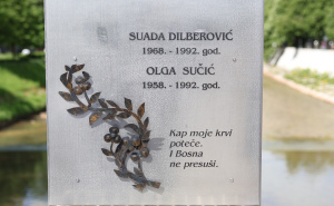 Foto: Vlada KS / Polaganje cvijeća