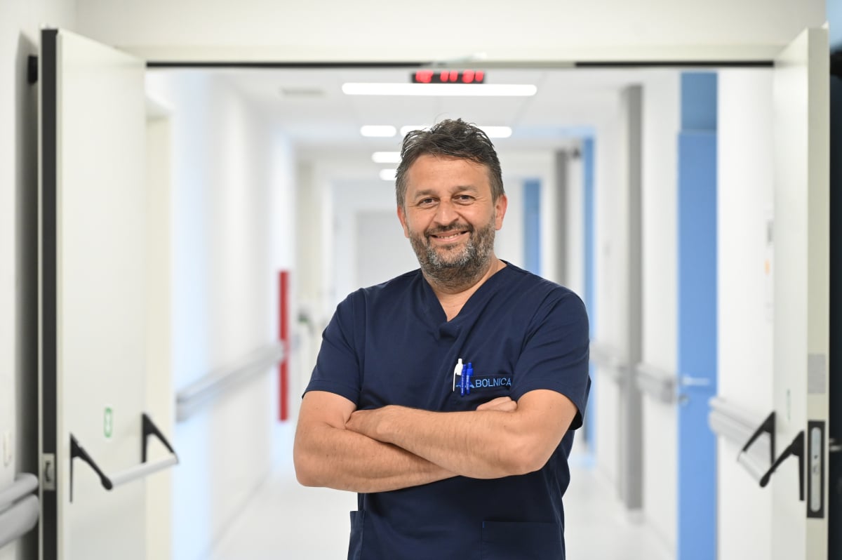 Dr. Alen Hajdarević