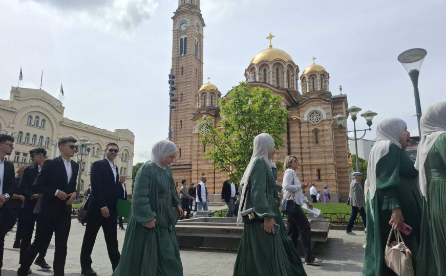 Učenici Medrese otvorili sezonu matura u Banjoj Luci