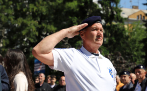Foto: Općina Stari Grad / Postrojavanje veterana Prve brigade policije Stari Grad