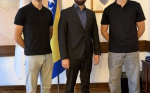 Foto: FMUP / Federalni ministar Ramo Isak uručio nagrade kadetima Policijske akademije FMUP-a za iskazanu hrabrost i humanost