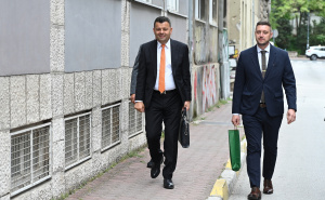 Foto: N.G./Radiosarajevo.ba / Hurtić, Niksić i Cvitanović predali liste u CIK za učešće na Općim izborima 2026.