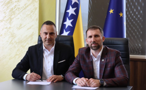 Foto: Ministarstvo rada i socijalne politike FBiH / Potpisivanje ugovora