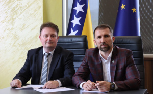 Foto: Ministarstvo rada i socijalne politike FBiH / Potpisivanje ugovora