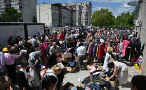 Foto: N. G. / Radiosarajevo.ba / Humanitarni bazar Udruženja Pomozi.ba, 23. maj 2026.