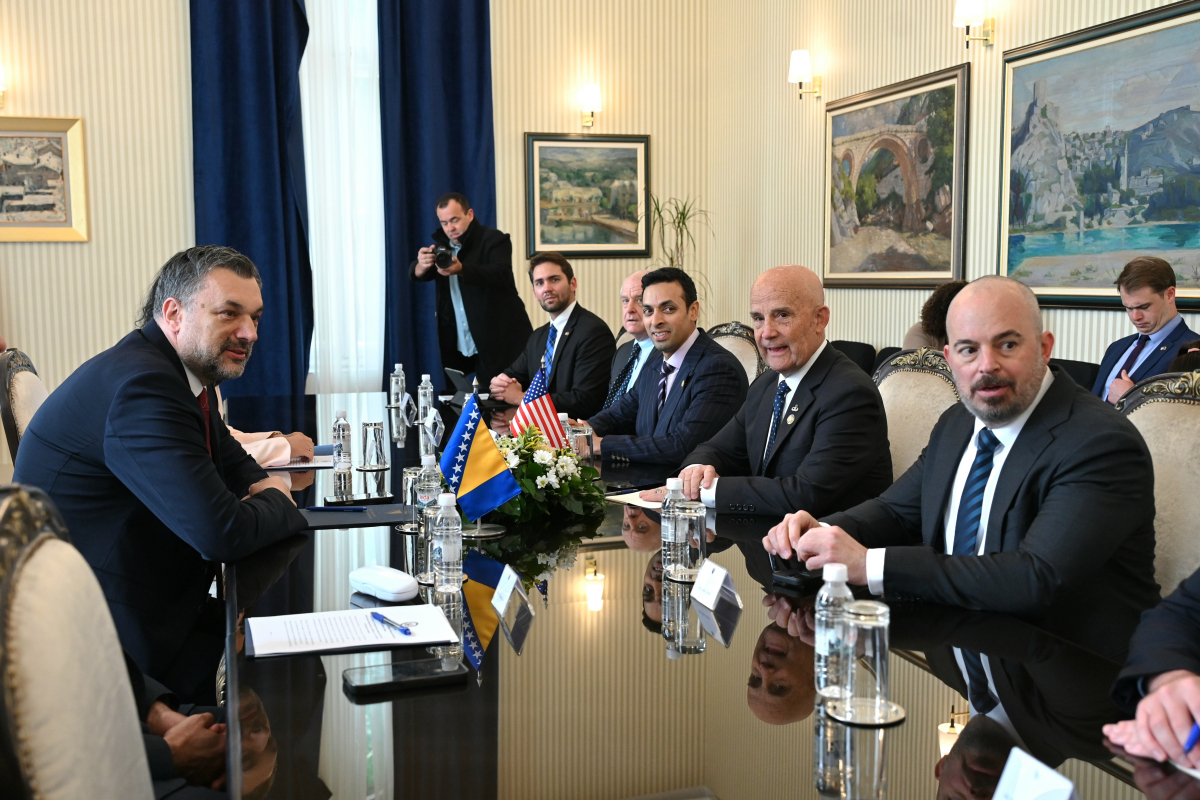 Kongresmeni SAD-a na sastanku sa Elmedinom Konakovićem