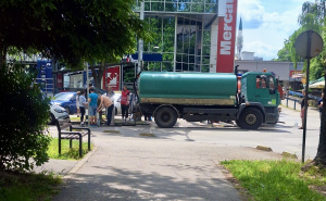 Foto: Radiosarajevo.ba / Cisterna s pitkom vodom