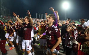 Foto: Dž. K. / Radiosarajevo.ba / Slavlje igrača FK Sarajevo nakon pobjede