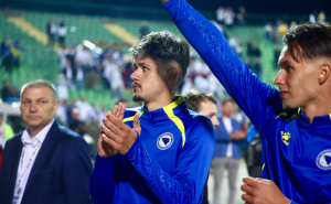 Foto: Dž.K. / Radiosarajevo.ba / Zmajevi pozdravili navijače za kraj