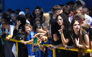 Foto: Dž. K. / Radiosarajevo.ba / Najmlađi navijači okupirali Grbavicu