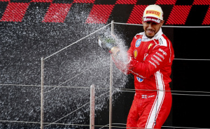 Foto: EPA - EFE / Lewis Hamilton