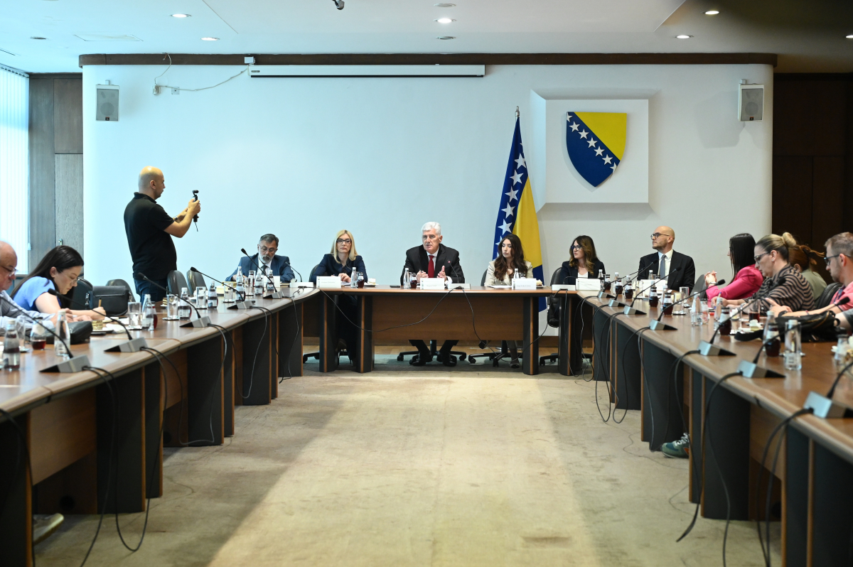 Na kafi s Draganom Čovićem