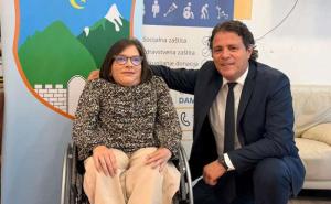 Foto: Fena / Dopremijer Kraljević i Udruženje "Ruku podrške"