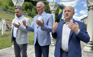 Foto: Ministarstvo odbrane BiH / Ministar Zukan Helez odao počast herojima odbrane BiH