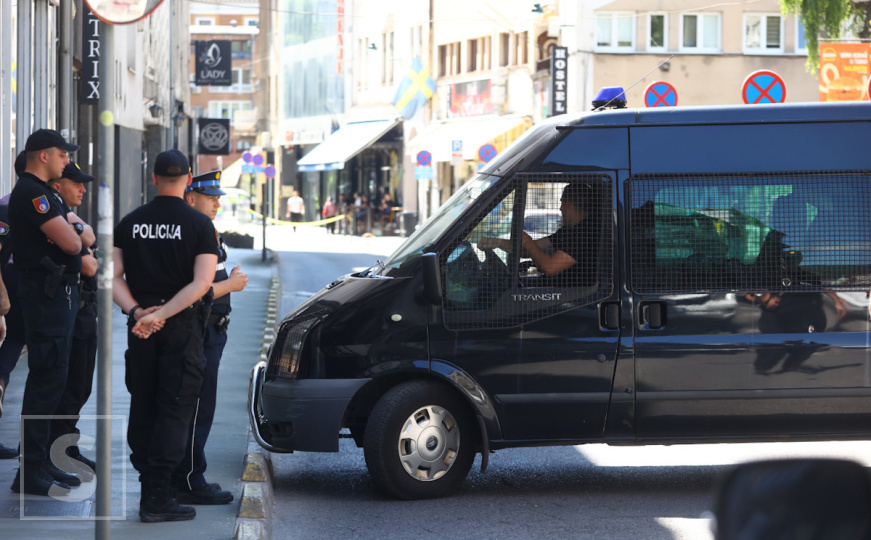 Jake policijske snage u centru Sarajeva