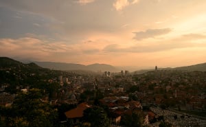 Foto: N. G. / Radiosarajevo.ba / Zalazak sunca iznad Sarajeva, 22. juni 2026.
