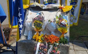 Foto: Press služba KS / Obilježena 34. godišnjica bitke za odbranu Dobrinje i naselja C5