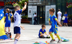 Foto: Dž. K. / Radiosarajevo.ba / Mališani iz vrtića "Sportismo Kids Sarajevo" dali podršku Zmajevima