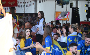 Foto: N. G. / Radiosarajevo.ba / Užarena atmosfera u fan zoni kod Vijećnice