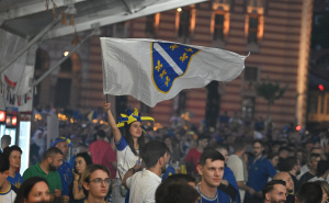 Foto: N. G. / Radiosarajevo.ba / Atmosfera u fan zoni kod Vijećnice