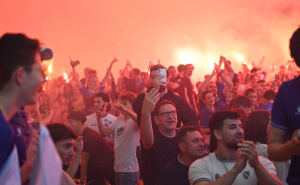 Foto: N. G. / Radiosarajevo.ba / Slavlje u fan zoni Vijećnica nakon gola Zmajeva
