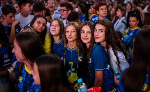 Foto: Bljesak.info / Građani Mostara uz Zmajeve
