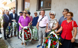 Foto: Dž. K. / Radiosarajevo.ba / Obilježena 33. godišnjica ubistva sedmero djece u ulici Bakarevićeva